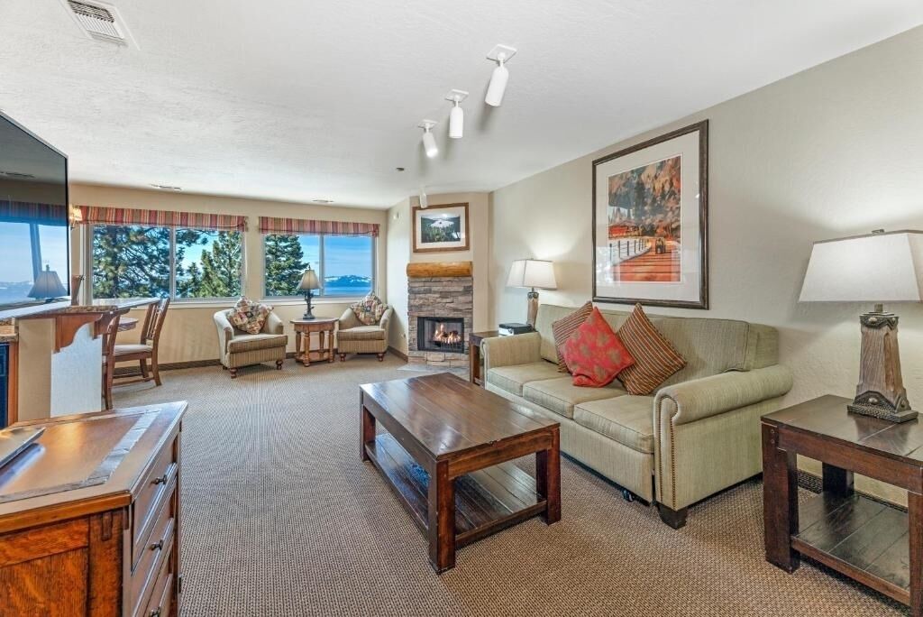 Photo of Livingroom in Tahoe Village