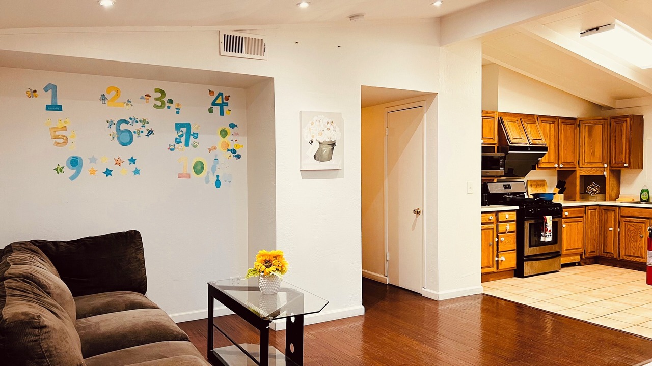 Photo of Livingroom in East San Jose