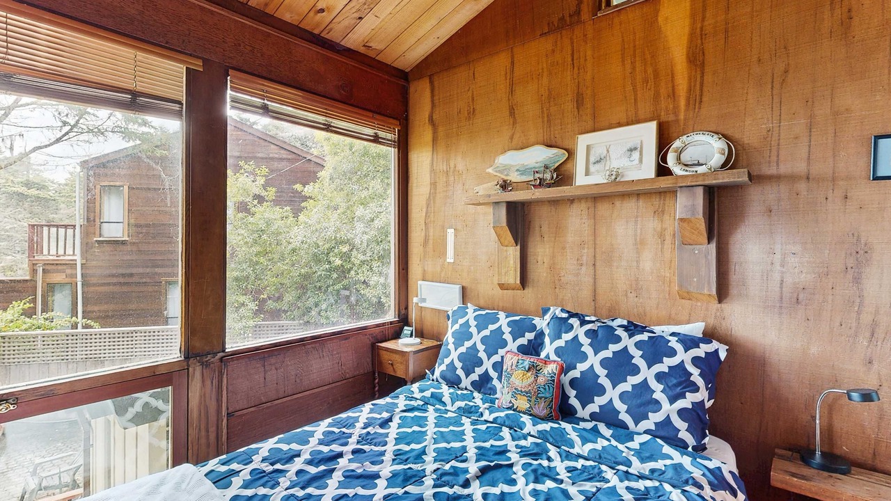 Photo of Bedroom in Mendocino
