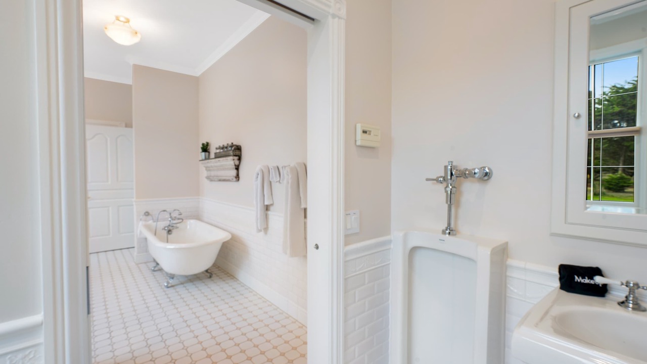 Photo of Bathroom in Caspar