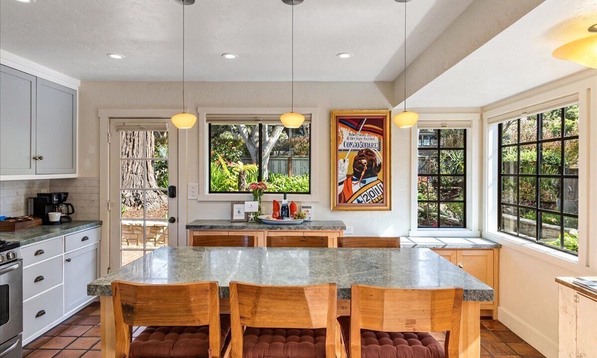 Photo of Kitchen in Golden Rectangle