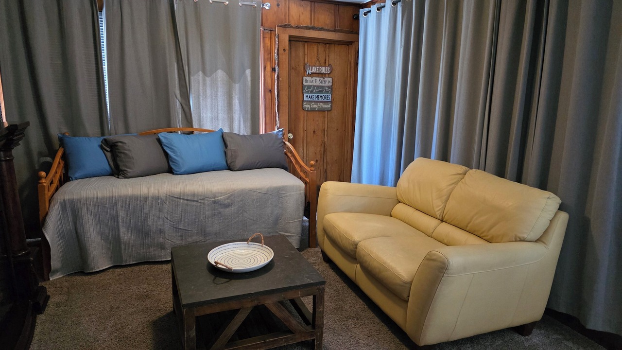 Photo of Livingroom in Wilbur Springs