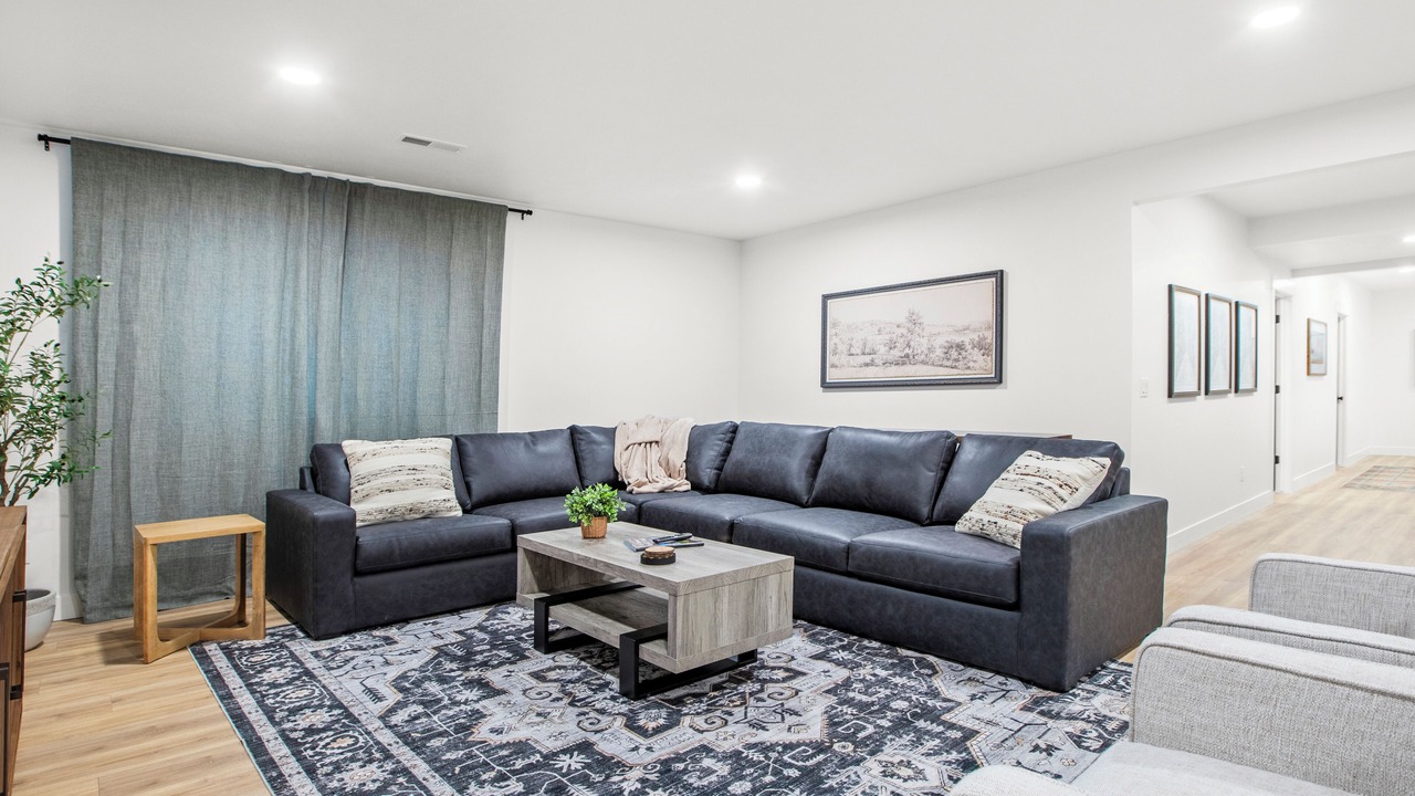 Photo of Livingroom in Mountain Green