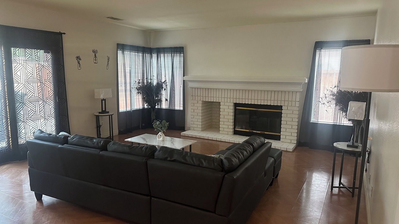 Photo of Livingroom in Antioch