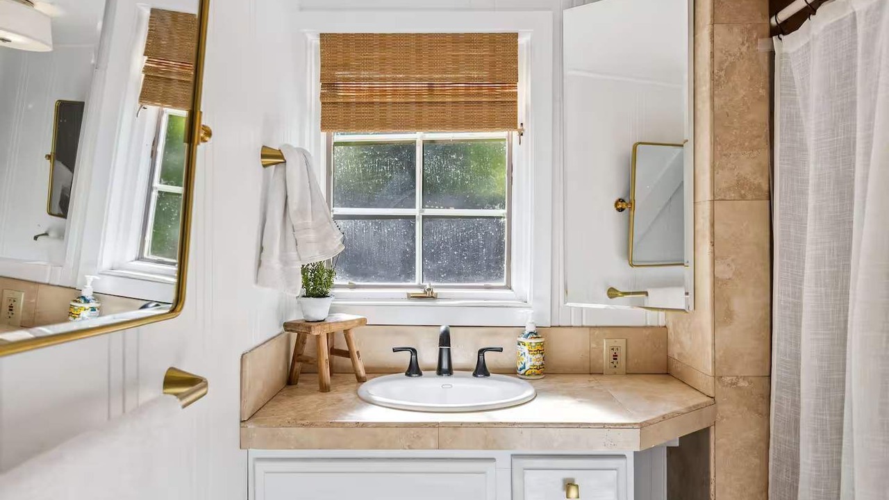 Photo of Bathroom in Kenwood