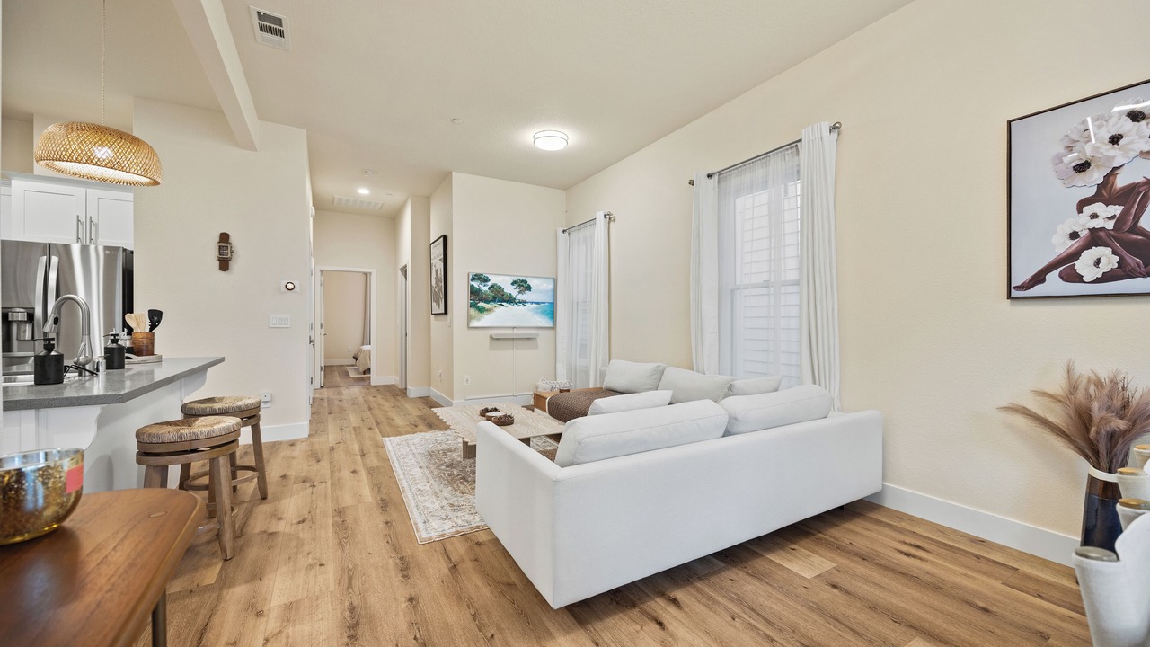 Photo of Livingroom in Poverty Ridge