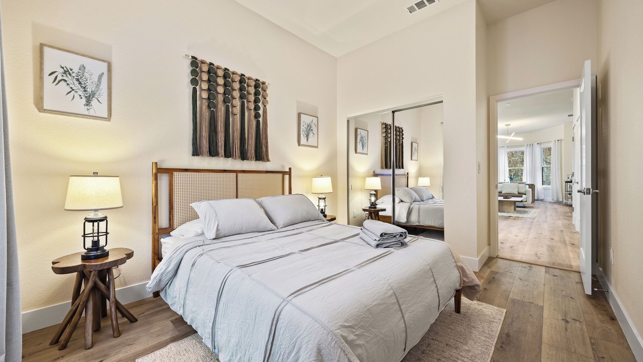 Photo of Bedroom in Poverty Ridge