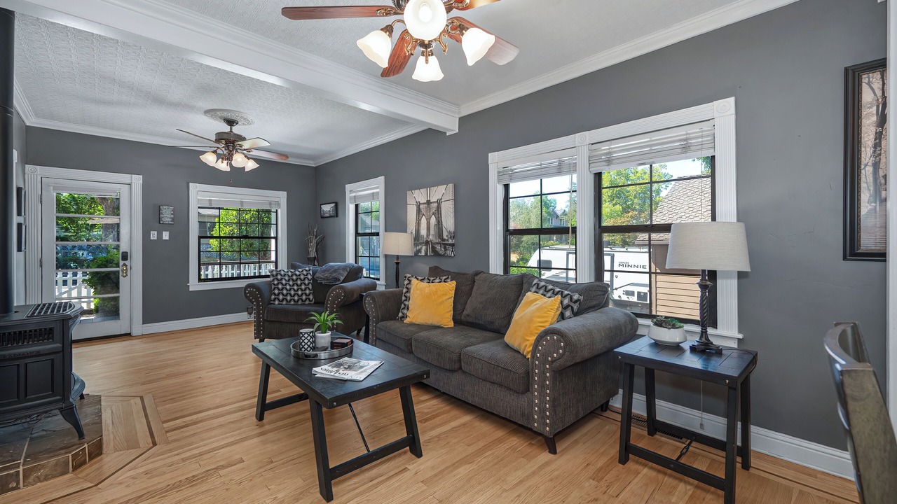 Photo of Livingroom in Folsom