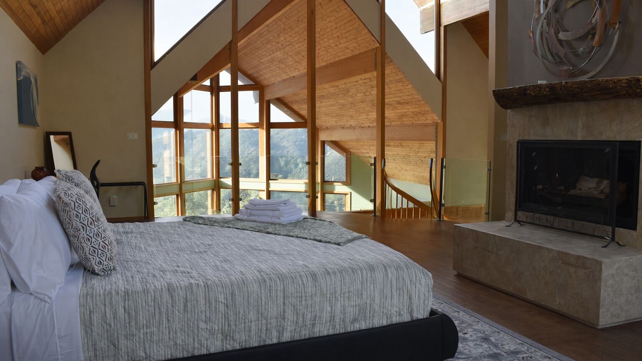 Photo of Bedroom in Los Gatos