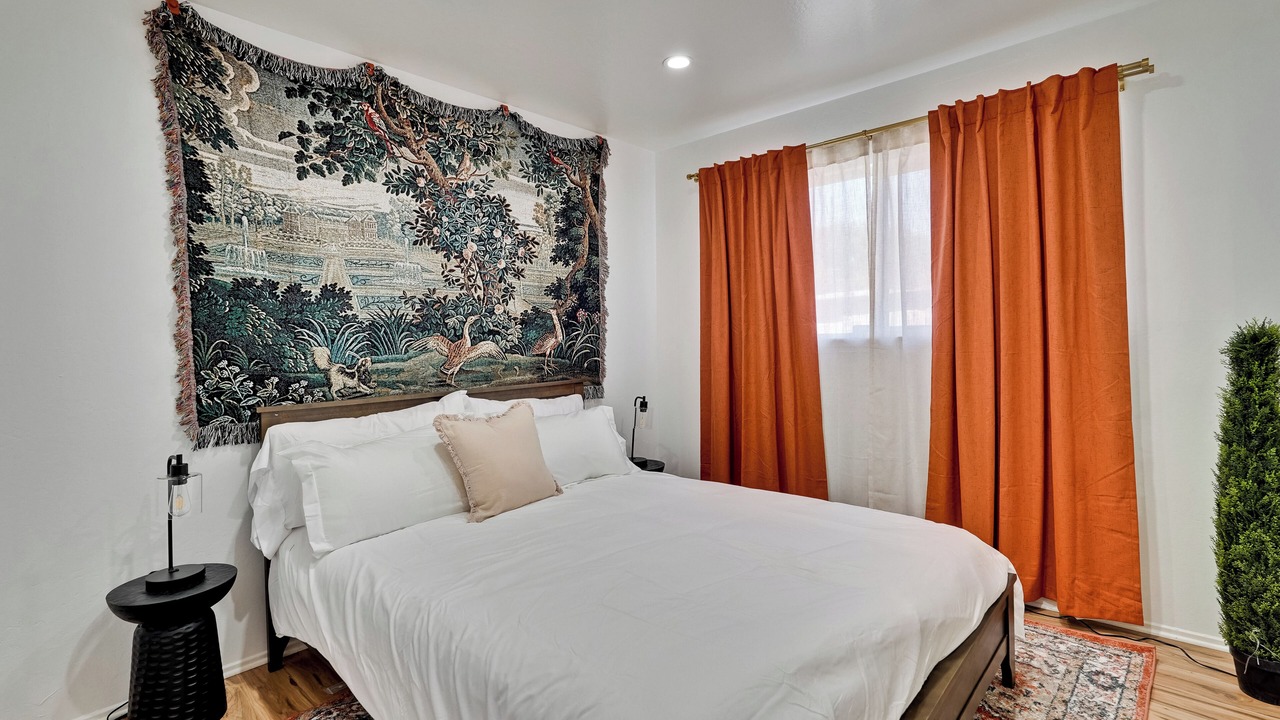 Photo of Bedroom in Almaden