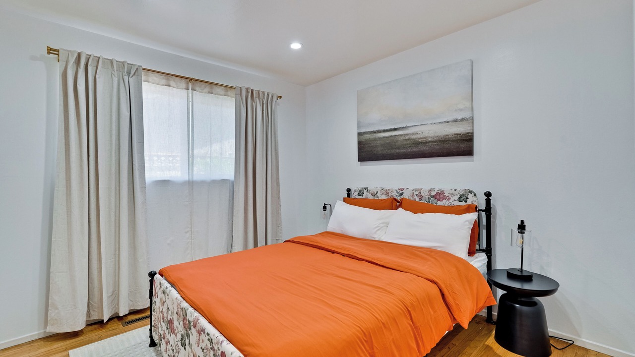 Photo of Bedroom in Almaden