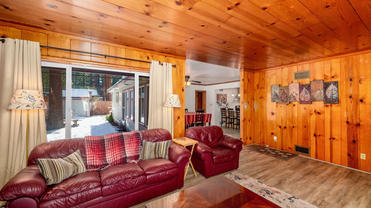 Photo of Livingroom in Al Tahoe