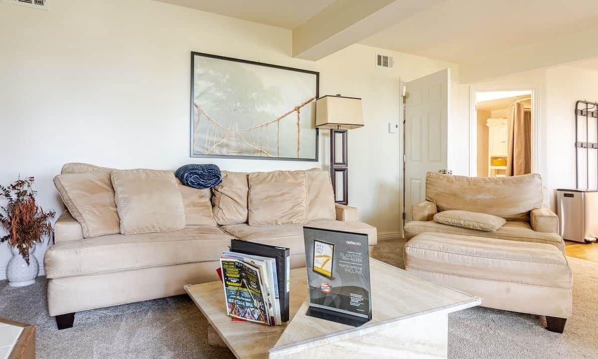 Photo of Livingroom in Point Richmond