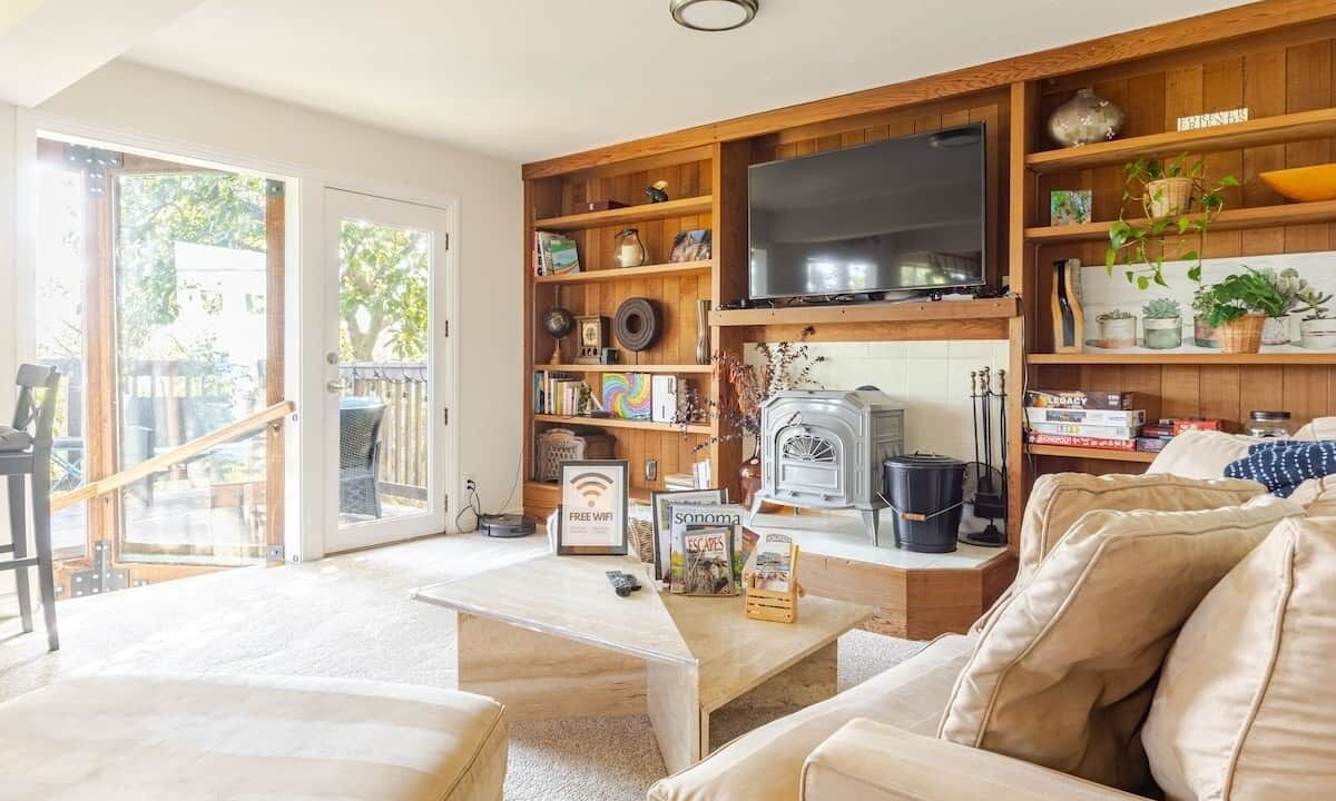Photo of Livingroom in Point Richmond
