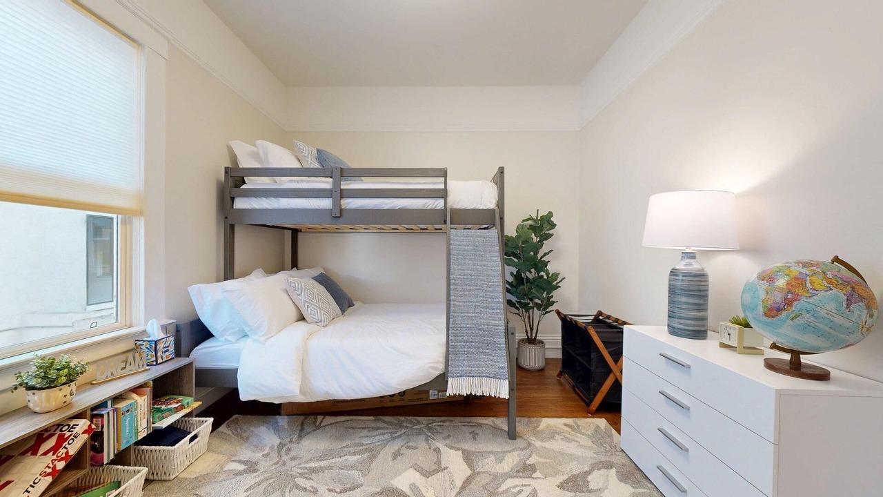 Photo of Bedroom in Richmond District