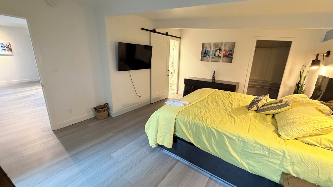 Photo of Bedroom in Highlands-Baywood Park