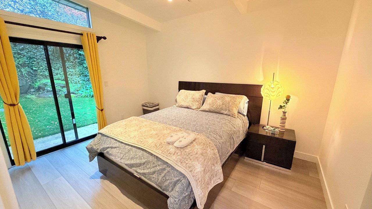 Photo of Bedroom in Highlands-Baywood Park