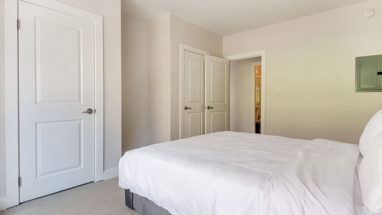 Photo of Bedroom in Nob Hill