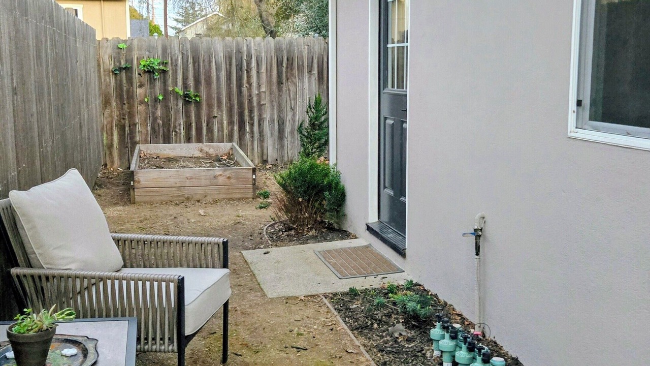 Photo of Patio Balcony in North Oak Park