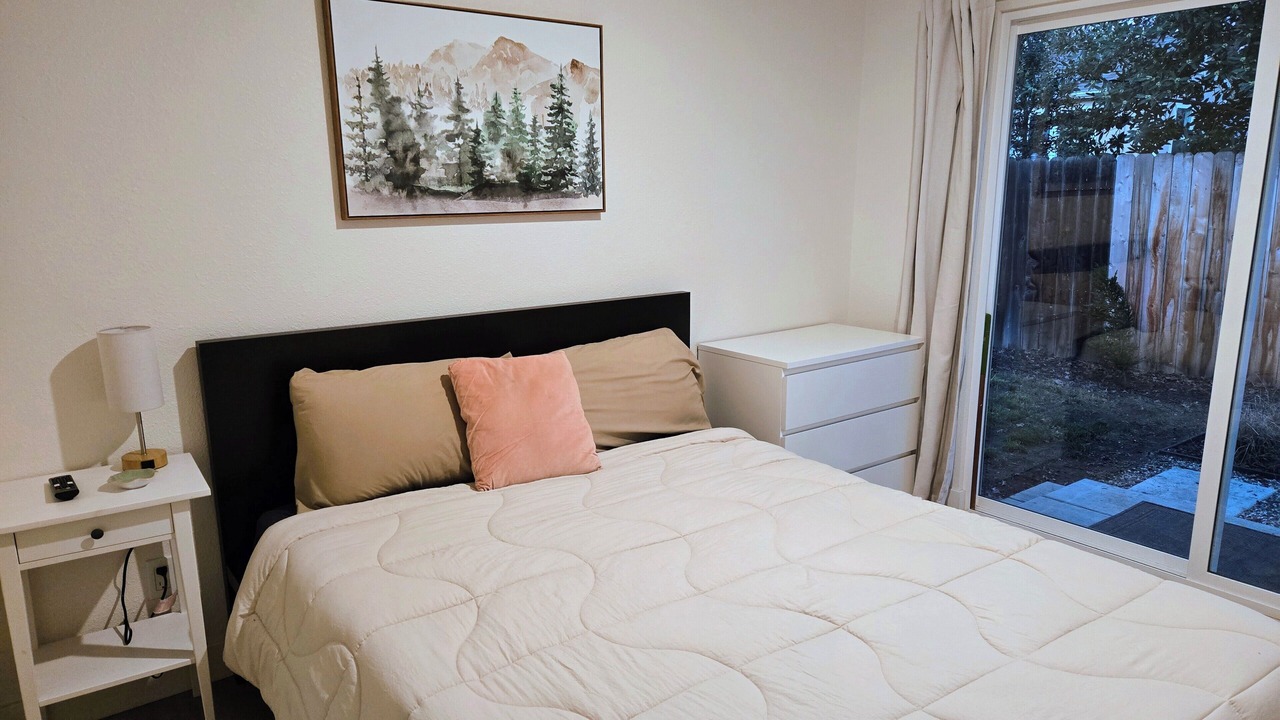 Photo of Bedroom in North Oak Park