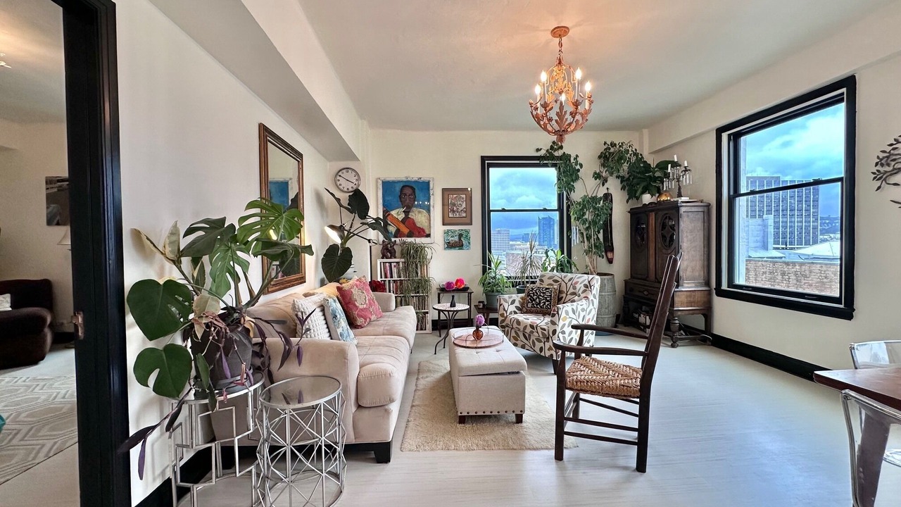 Photo of Livingroom in Tenderloin