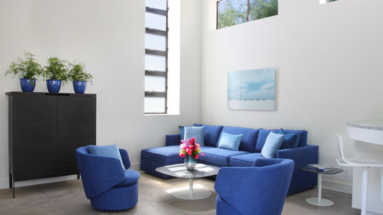 Photo of Livingroom in Kenwood