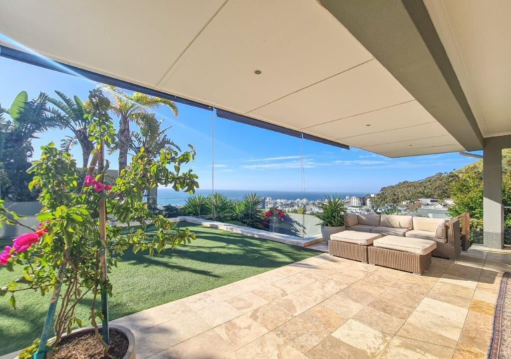 Photo of Patio Balcony in Fresnaye