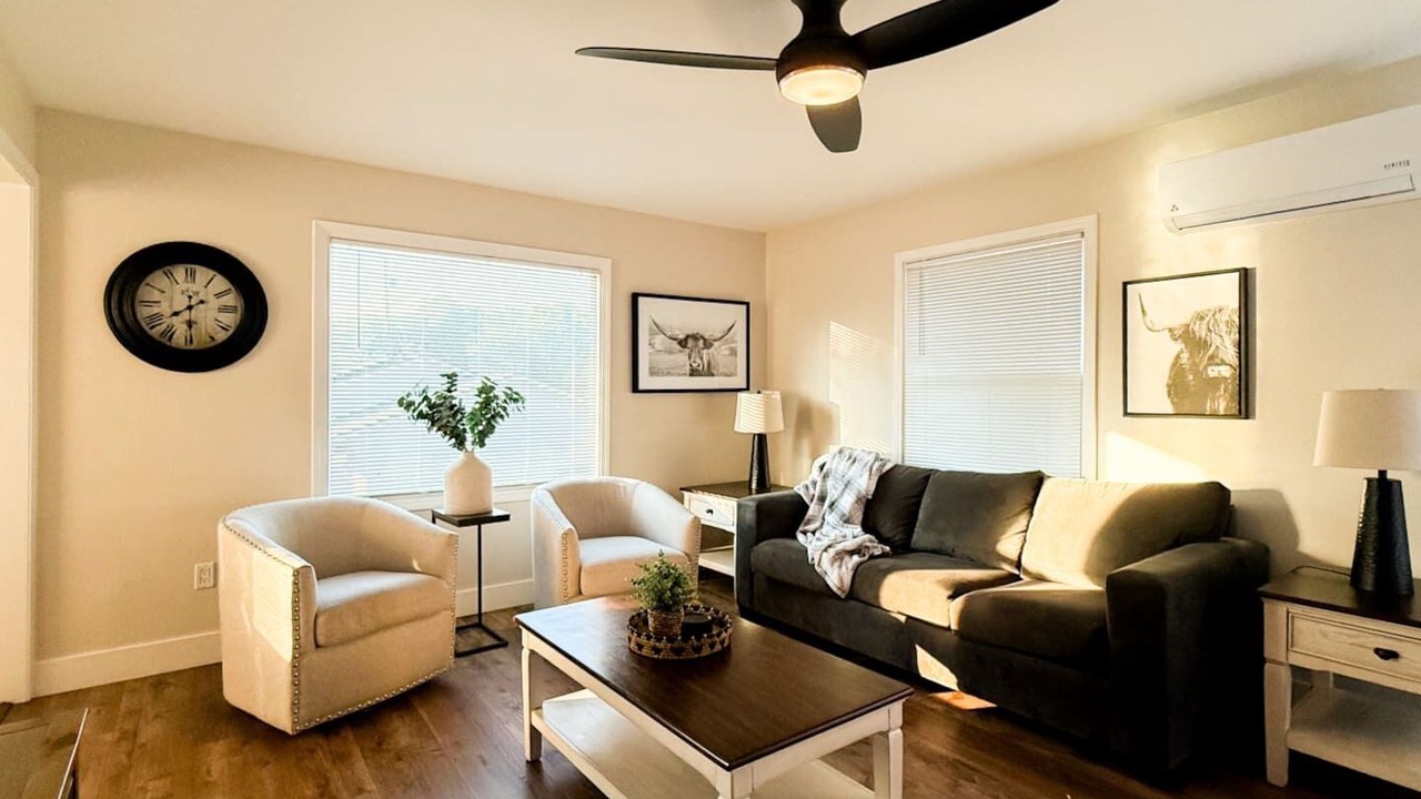 Photo of Livingroom in Concord