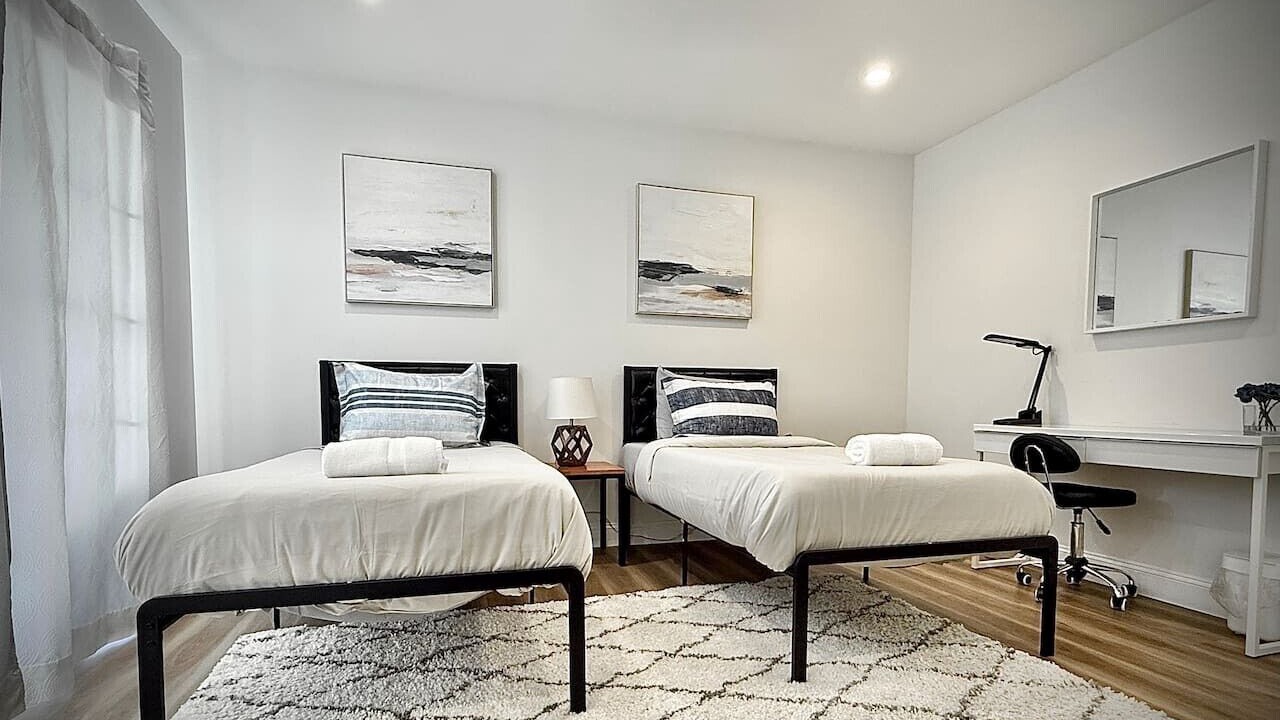 Photo of Bedroom in Sunshine Gardens
