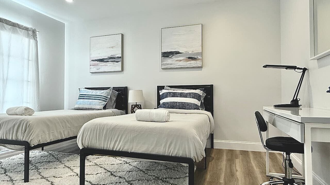 Photo of Bedroom in Sunshine Gardens
