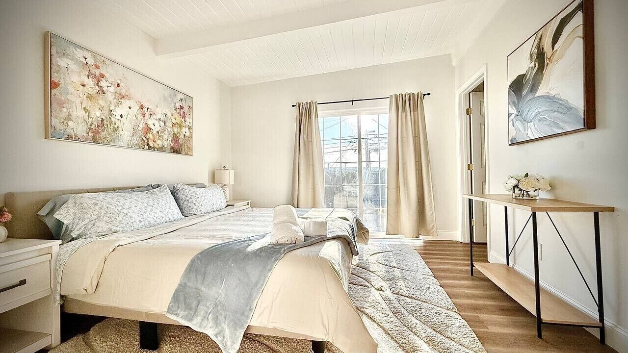 Photo of Bedroom in Sunshine Gardens