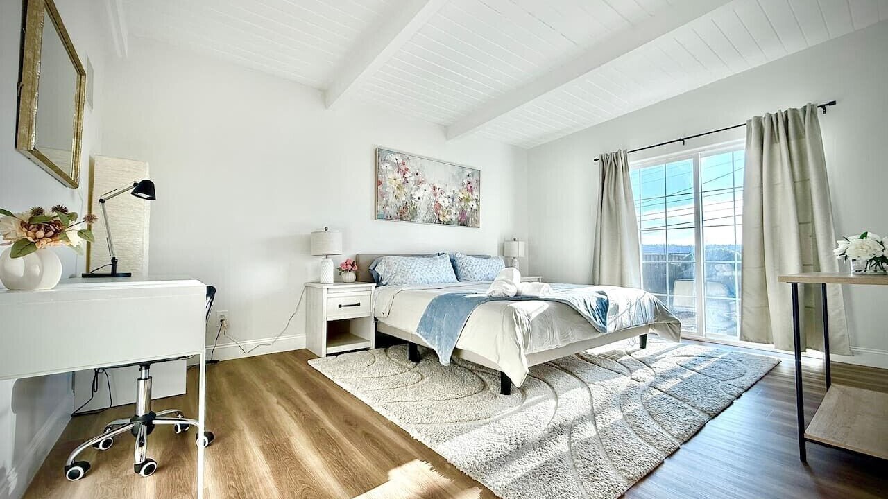 Photo of Bedroom in Sunshine Gardens