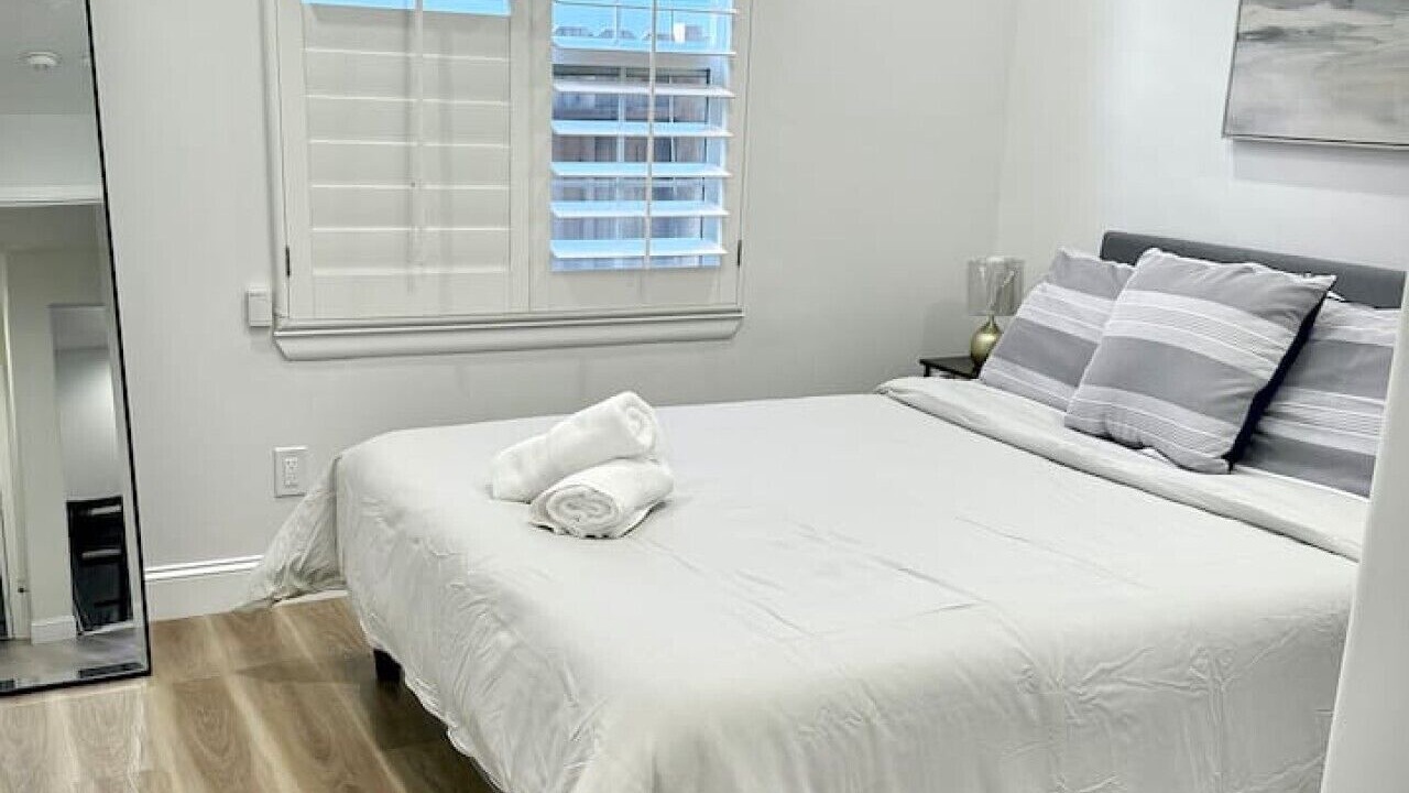 Photo of Bedroom in Sunshine Gardens