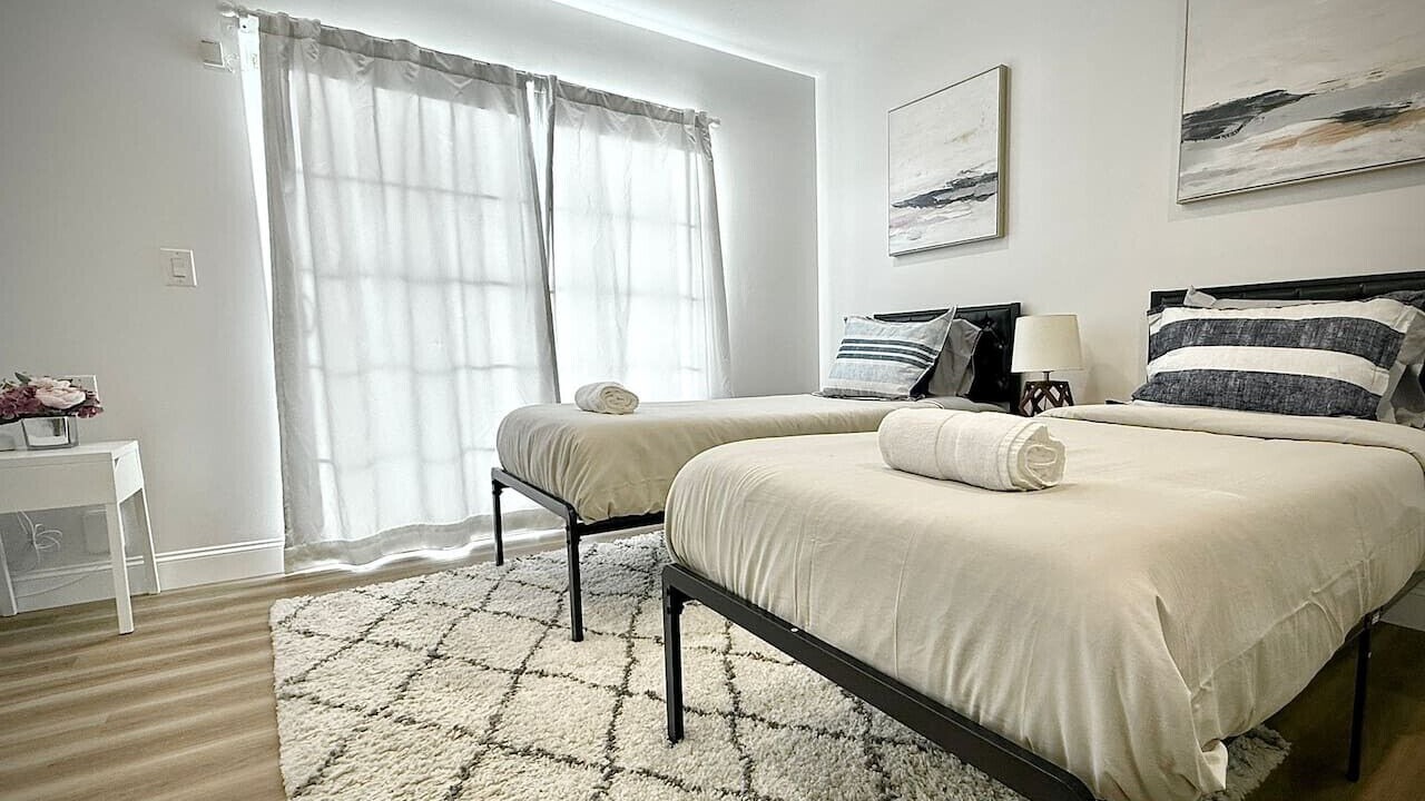 Photo of Bedroom in Sunshine Gardens
