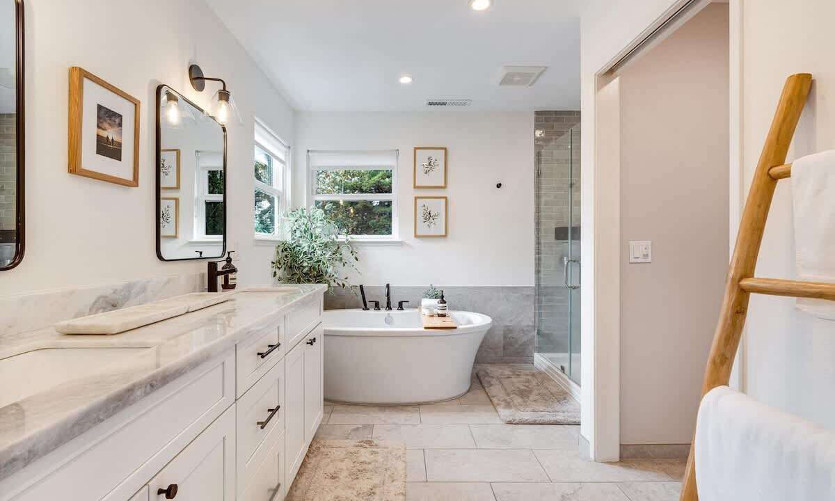 Photo of Bathroom in Freestone