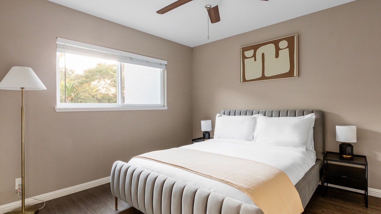 Photo of Bedroom in Central San Mateo