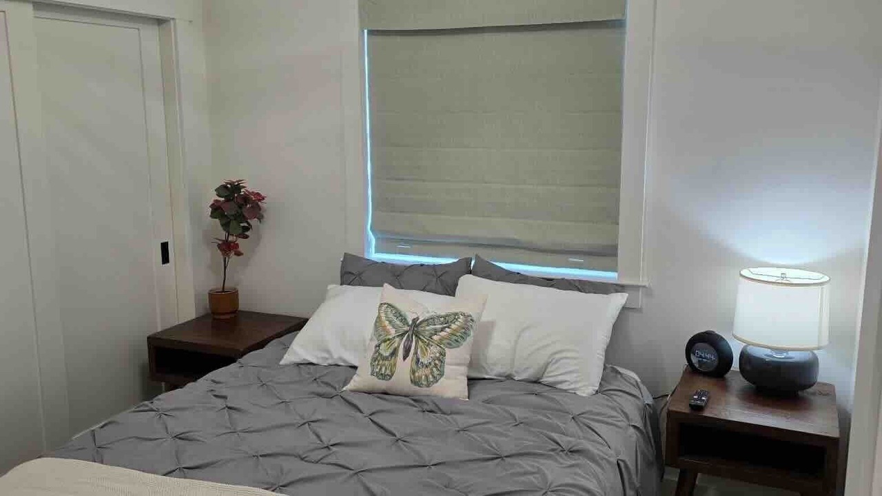 Photo of Bedroom in Garden Alameda