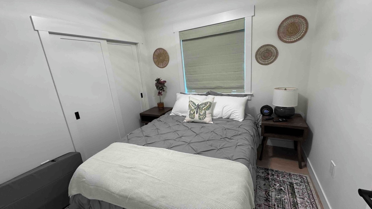 Photo of Bedroom in Garden Alameda