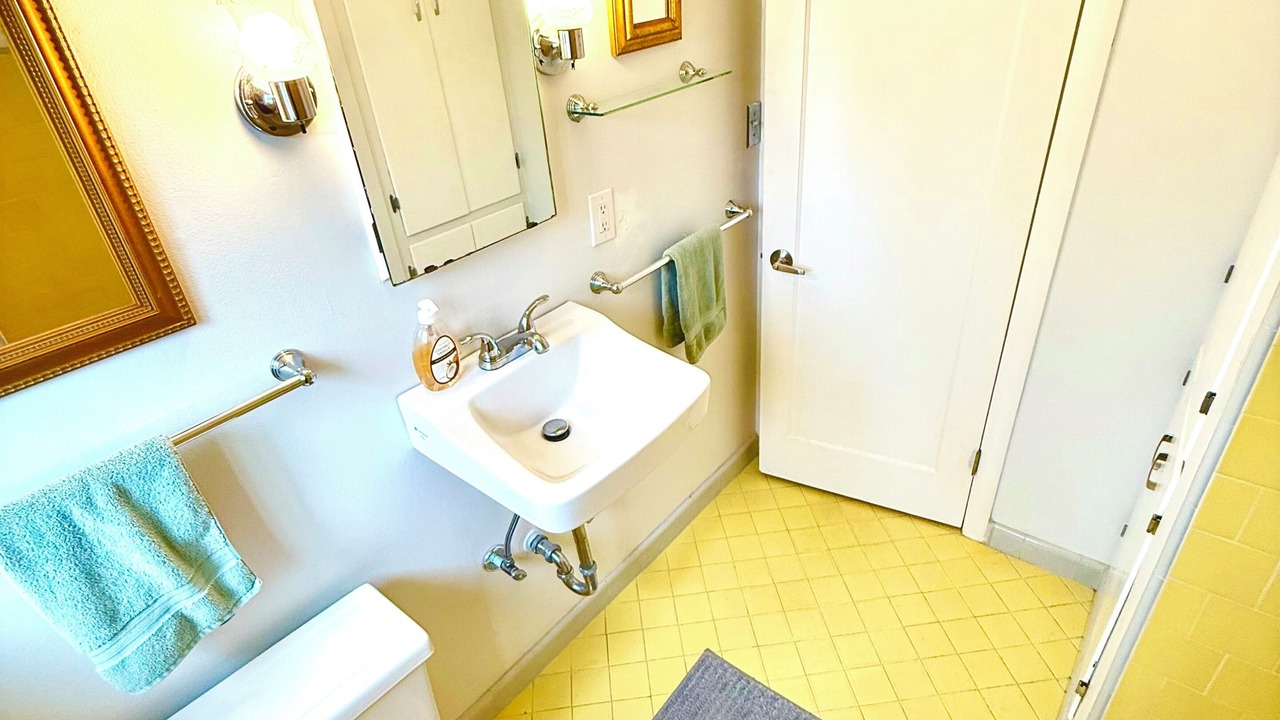 Photo of Bathroom in East Sacramento