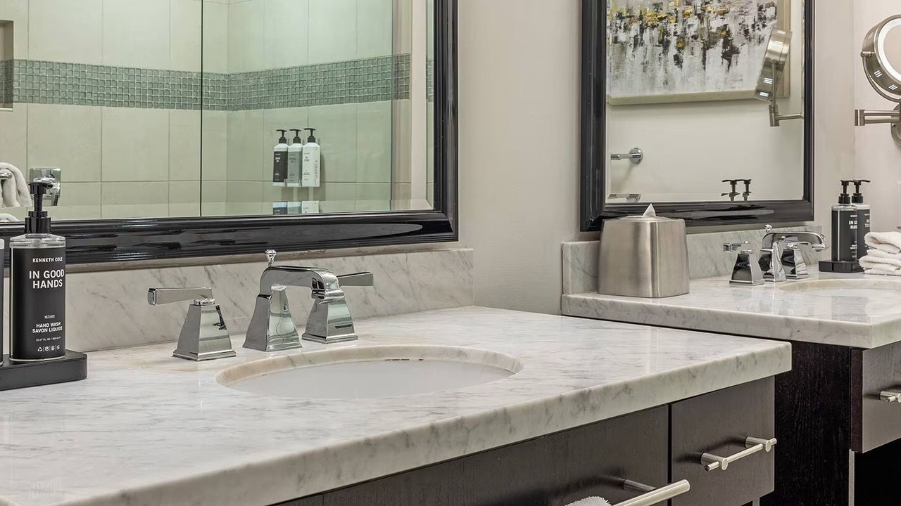 Photo of Bathroom in Lower Nob Hill