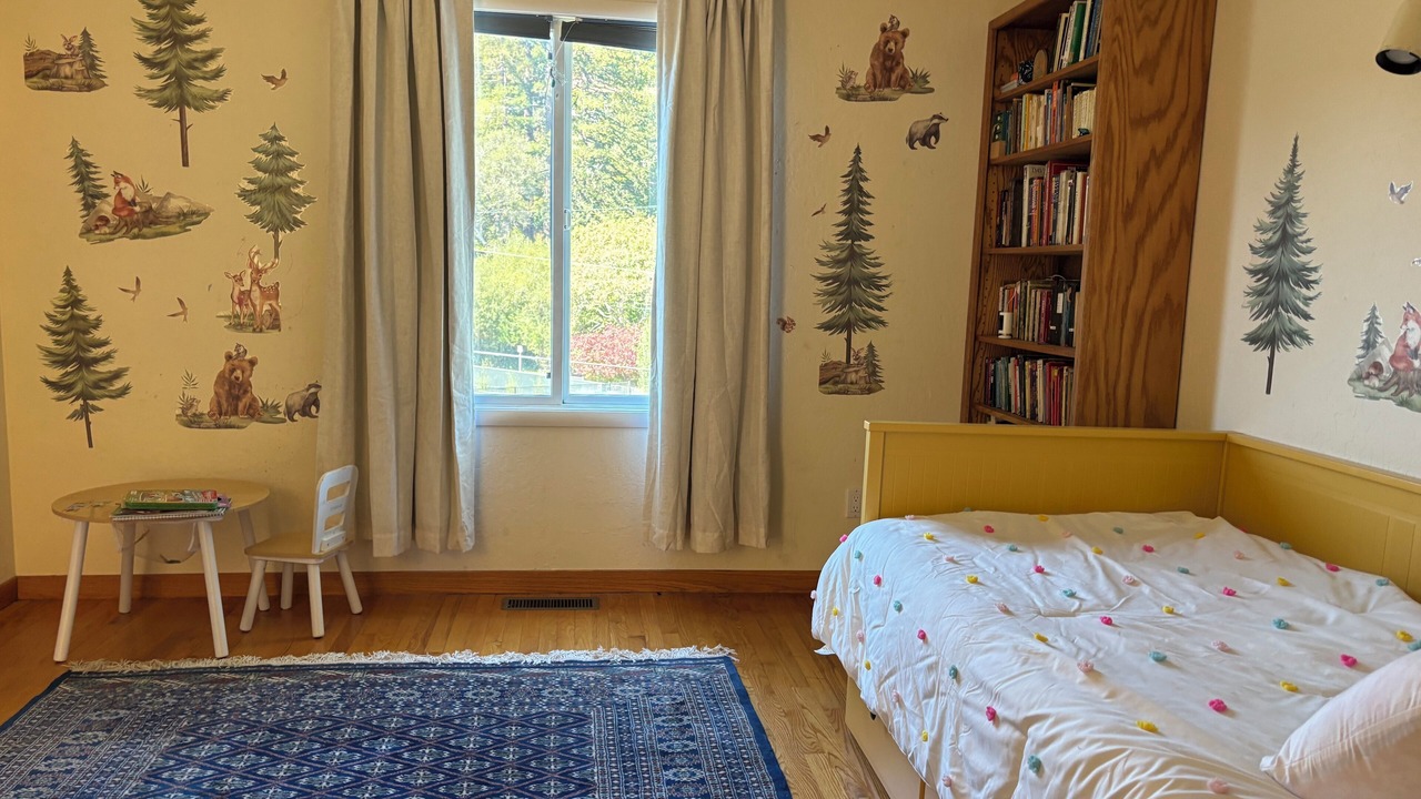 Photo of Bedroom in Mill Valley