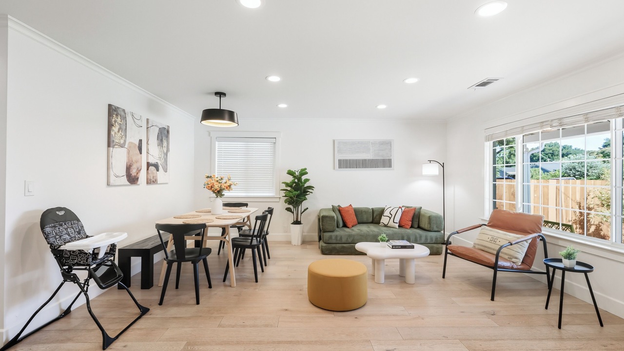 Photo of Livingroom in Palo Alto
