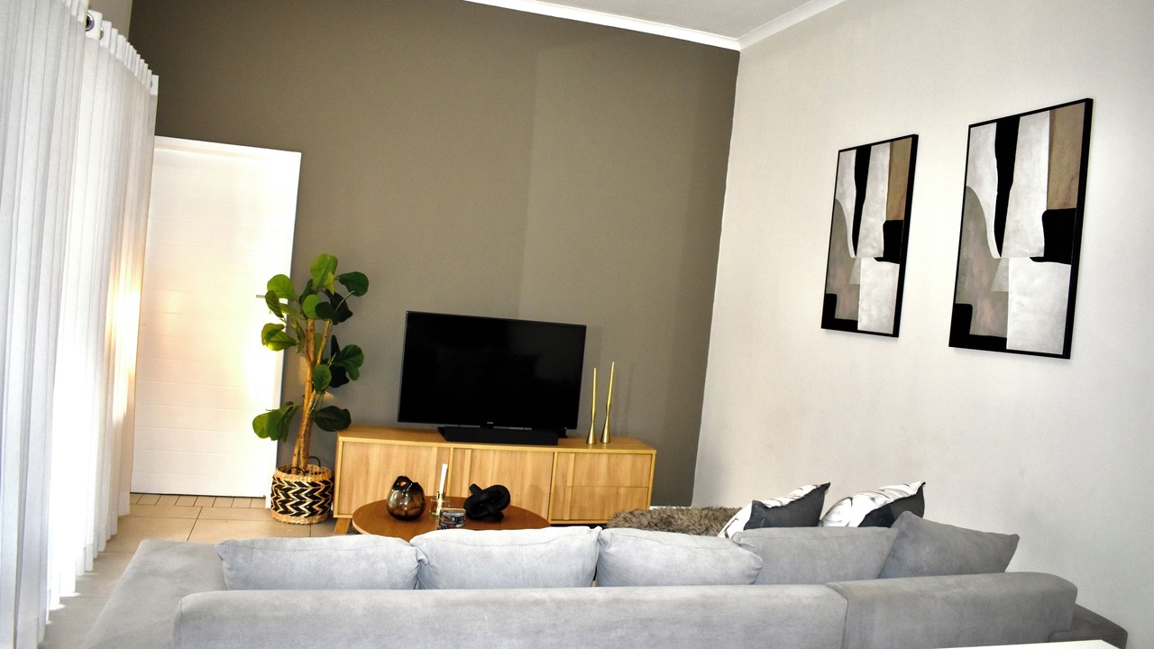 Photo of Livingroom in Greater Johannesburg Metropolitan Area