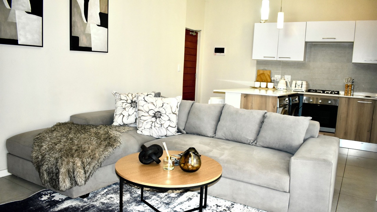 Photo of Livingroom in Greater Johannesburg Metropolitan Area