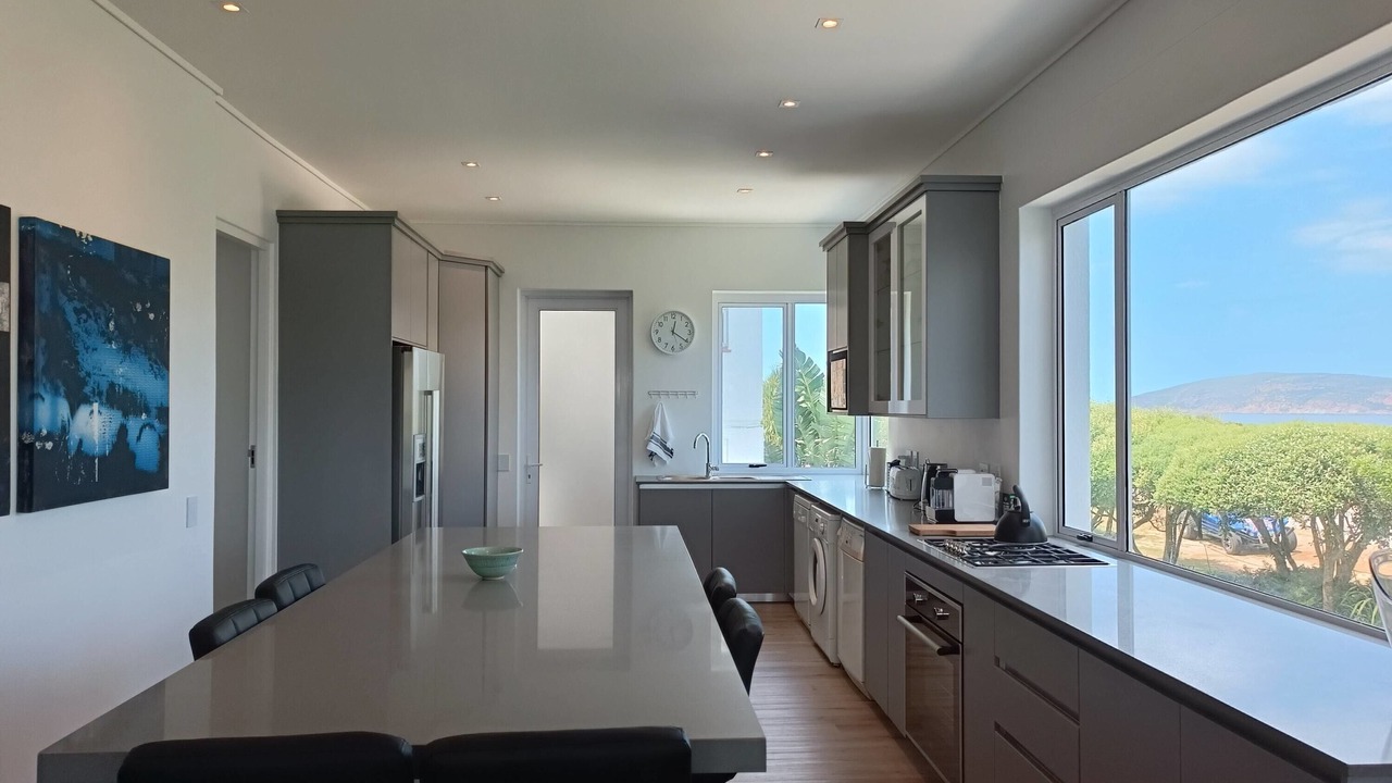 Photo of Kitchen in Robberg Beach