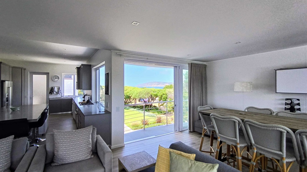 Photo of Livingroom in Robberg Beach