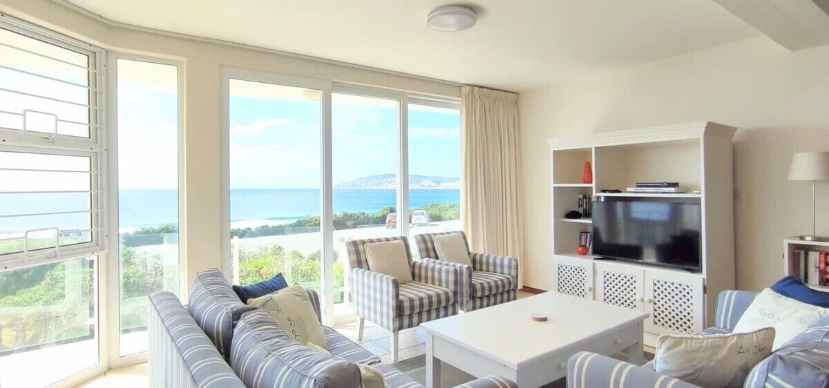 Photo of Livingroom in Robberg Beach