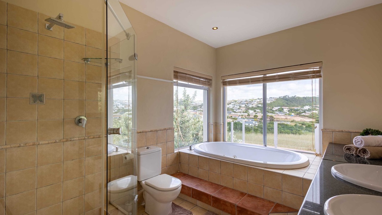 Photo of Bathroom in Robberg Beach