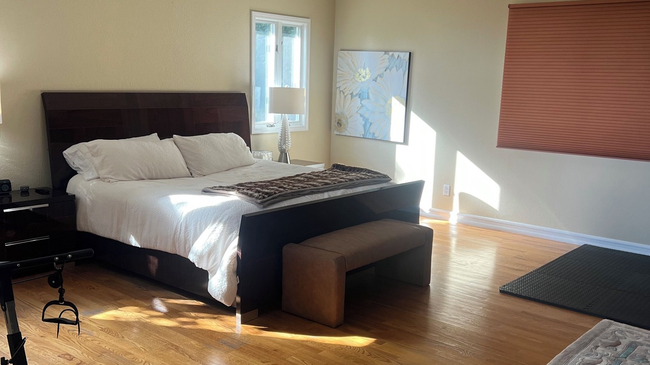 Photo of Bedroom in Burlingame Hills