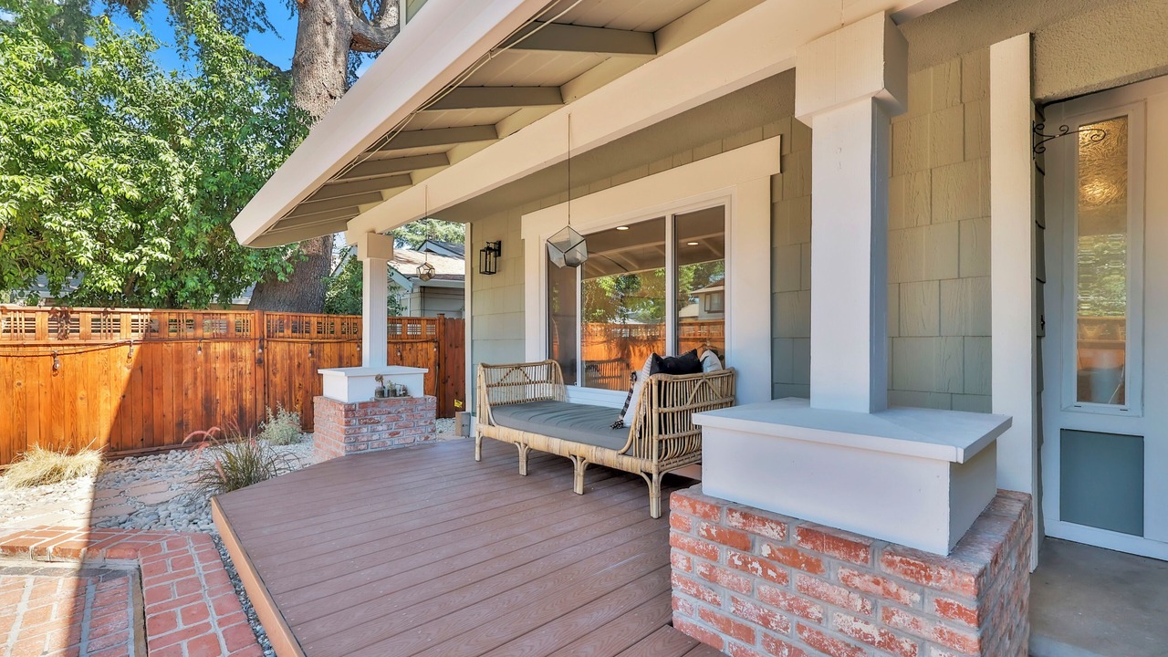 Photo of Patio Balcony in Northgate